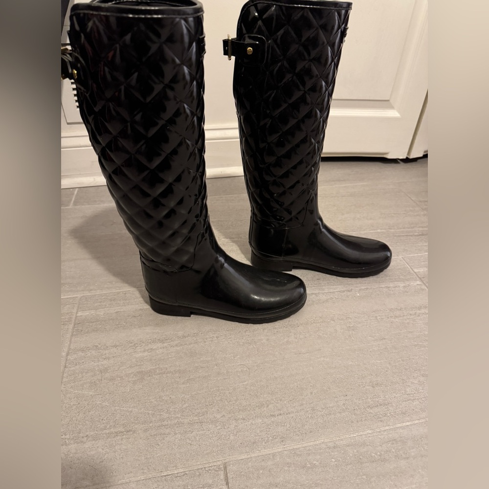 Hunter, Women's Refined Adjustable Quilted Slim Fit Tall Rain Boots, Black, 8US